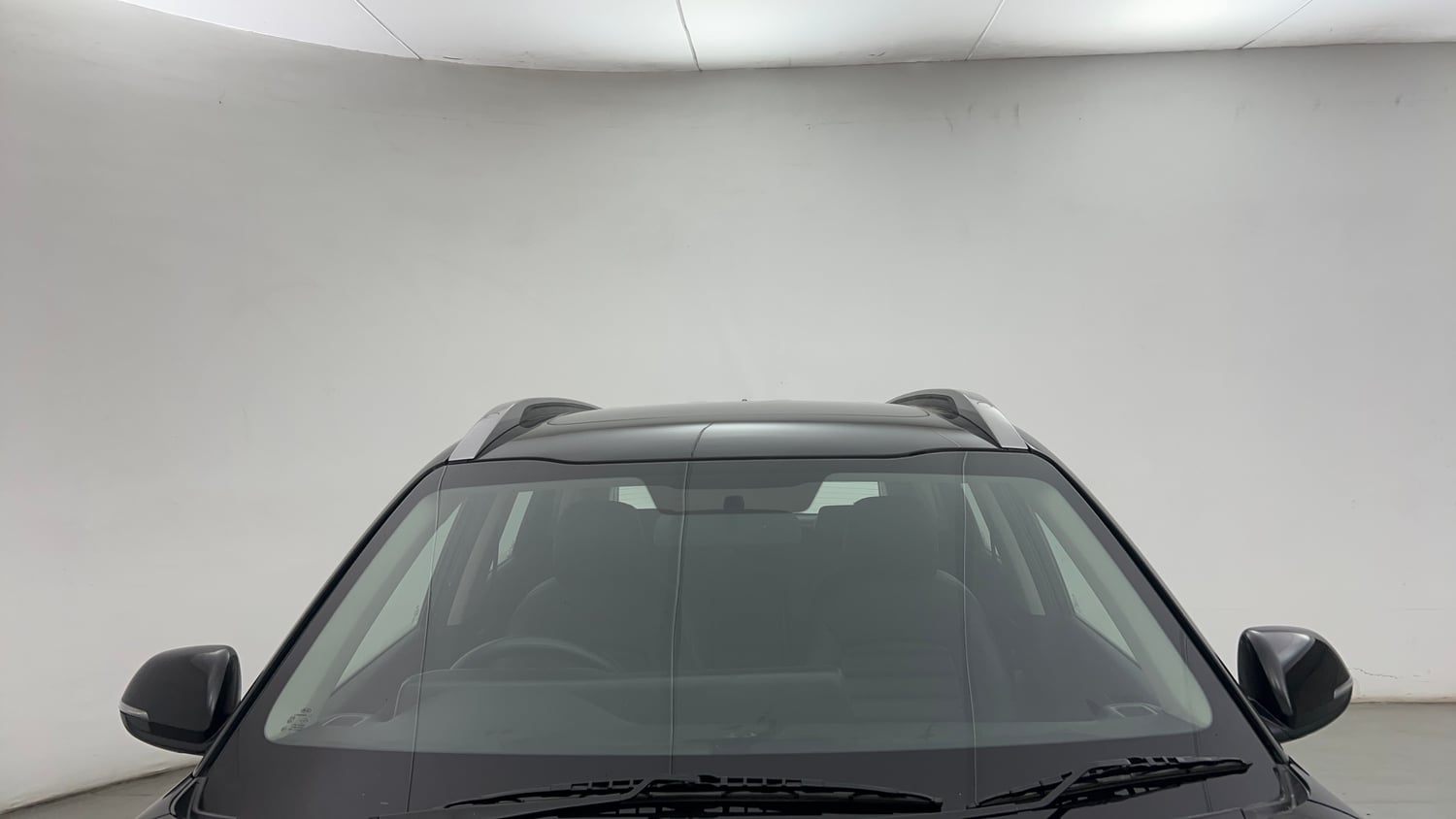 Used 2020 Kia Sonet HTX 1.0 iMT Petrol Manual exterior FRONT WINDSHIELD VIEW