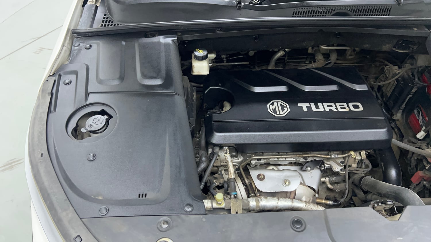 Used 2019 MG Motors Hector Sharp Hybrid 1.5 Petrol Hybrid Manual engine ENGINE RIGHT SIDE VIEW
