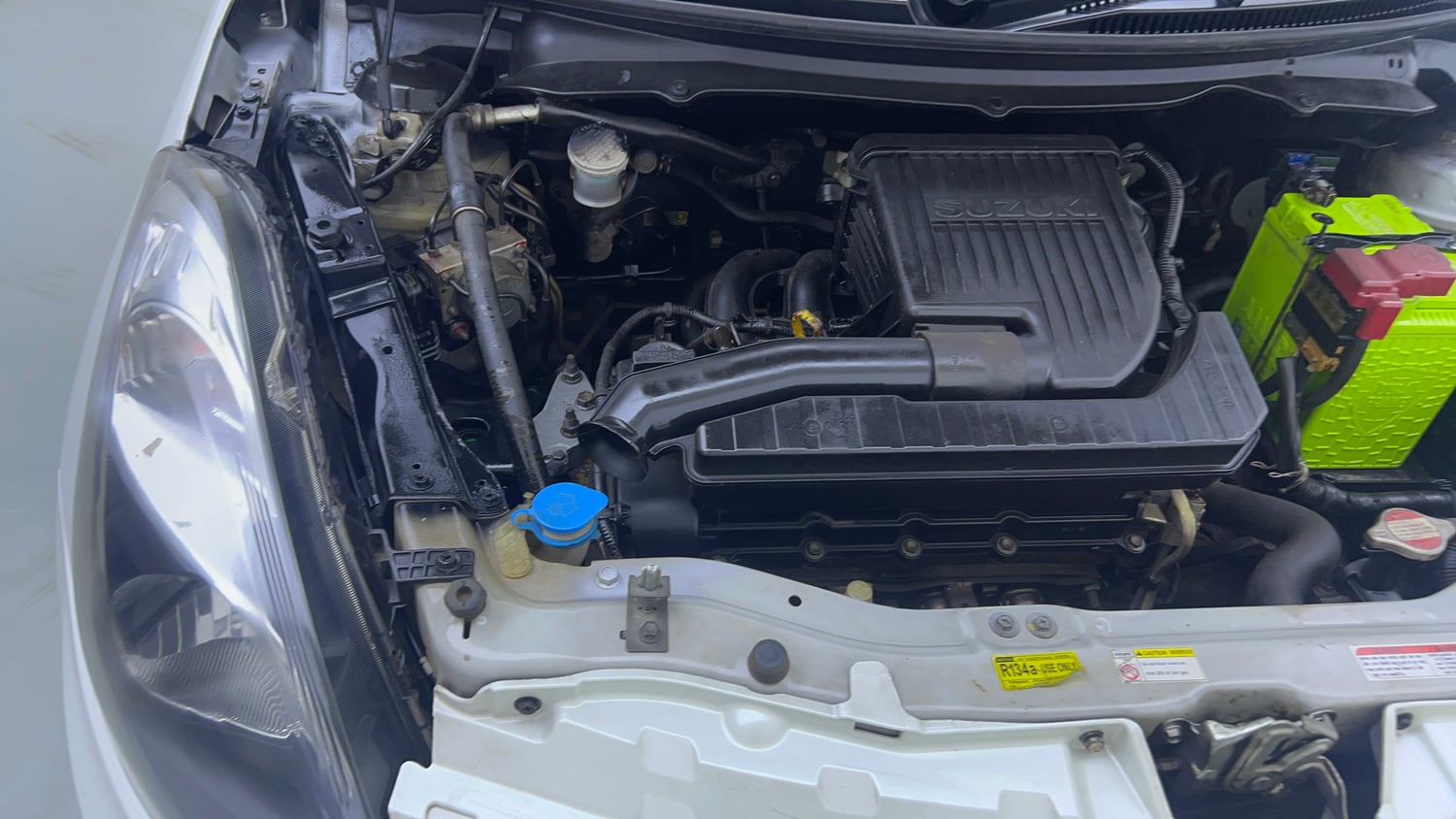 Used 2016 Maruti Suzuki Swift Dzire ZXI Petrol Manual engine ENGINE RIGHT SIDE VIEW