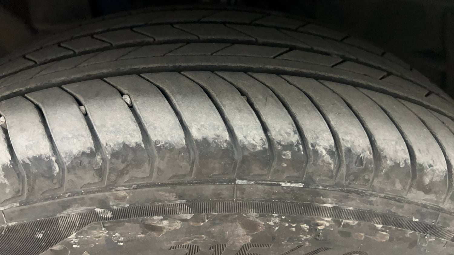 Used 2021 Ford EcoSport Titanium Plus 1.5L Ti-VCT AT Petrol Automatic tyres LEFT FRONT TYRE TREAD VIEW
