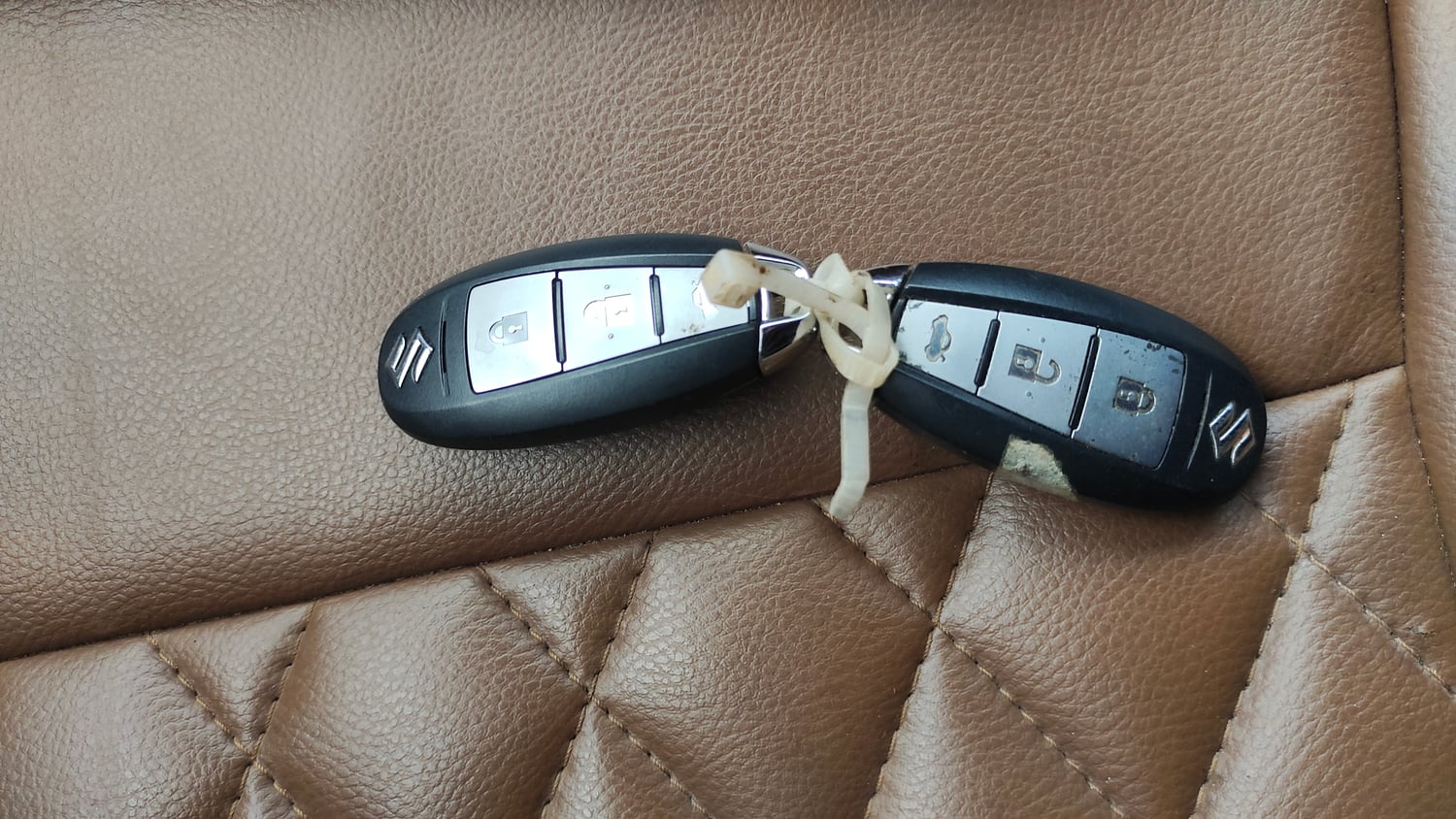 Used 2017 Maruti Suzuki Swift Dzire ZXI Petrol Manual extra CAR KEY VIEW