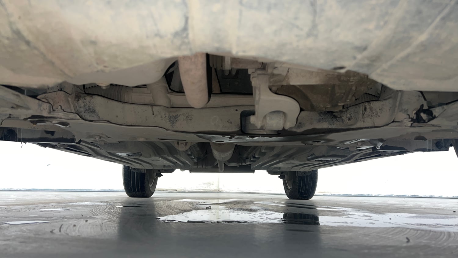 Used 2021 maruti-suzuki Vitara Brezza ZXi Plus Petrol Manual extra FRONT LEFT UNDERBODY VIEW