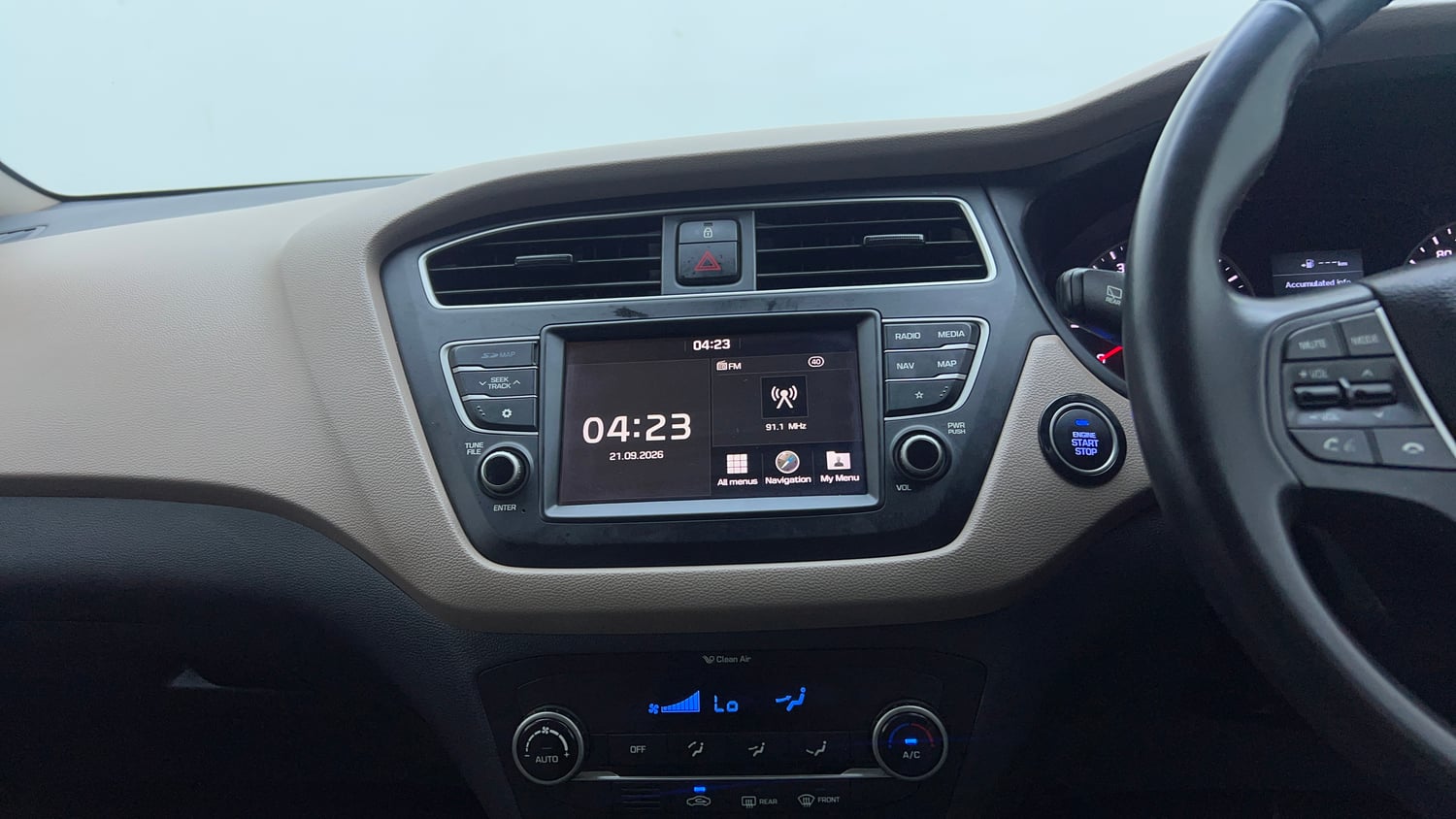Used 2018 Hyundai Elite i20 Asta 1.2 (O) Petrol Manual top_features Touch screen infotainment system
