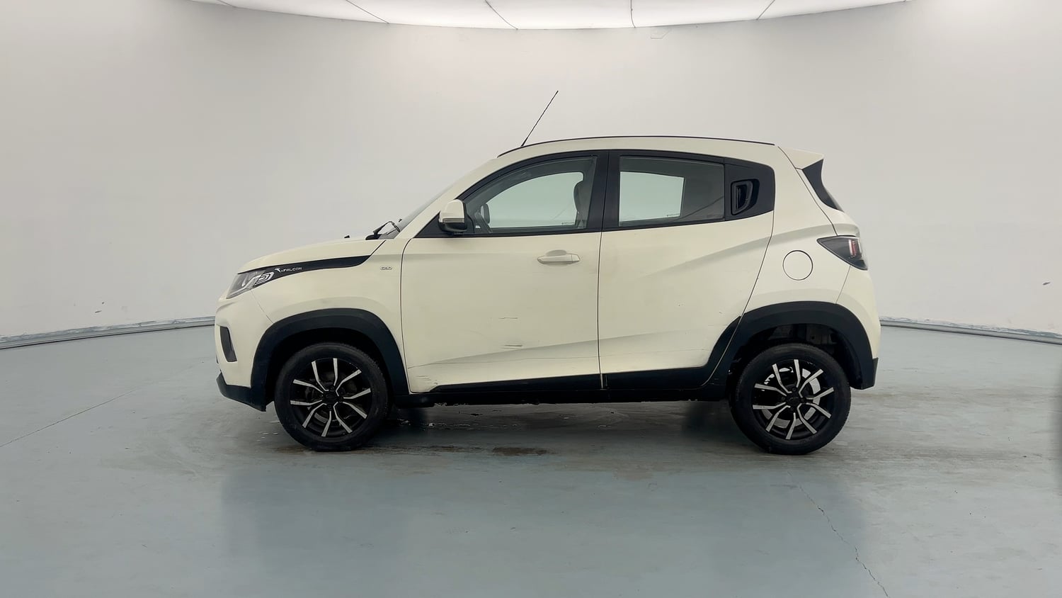 Used 2019 Mahindra KUV100 NXT K8 6 STR Petrol Manual exterior LEFT SIDE VIEW