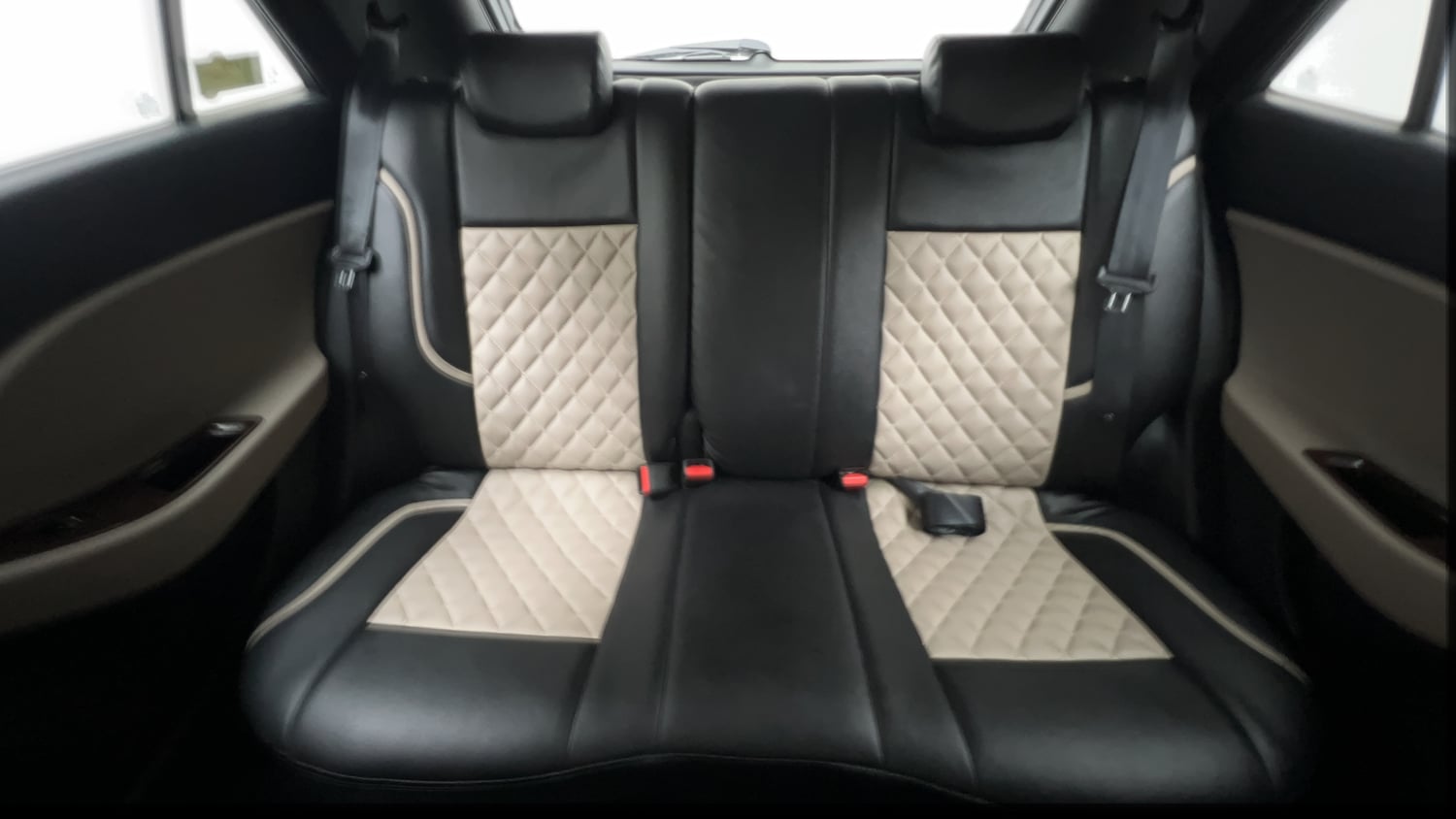 Used 2014 Hyundai Elite i20 Asta 1.2 Petrol Manual interior REAR SEAT CONDITION VIEW