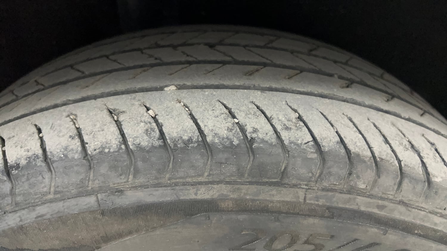 Used 2021 Ford EcoSport Titanium Plus 1.5L Ti-VCT AT Petrol Automatic tyres RIGHT REAR TYRE TREAD VIEW