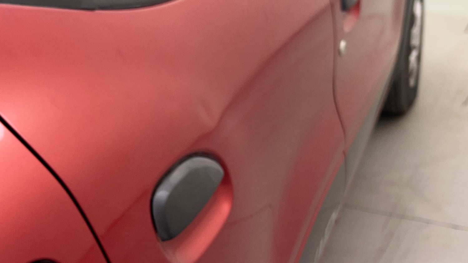 Used 2018 Renault Kwid 1.0 RXT Petrol Manual dents MINOR SCRATCH
