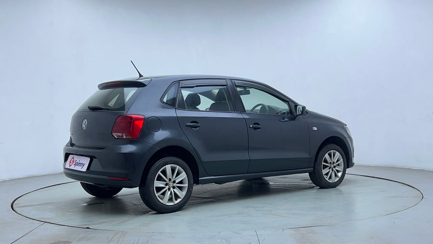 Used 2015 Volkswagen Polo Highline1.2L (P) Petrol Manual exterior RIGHT REAR CORNER VIEW
