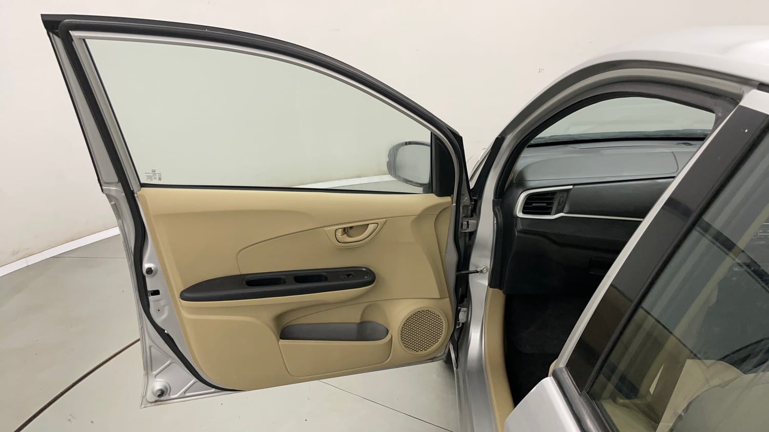 Used 2018 Honda Brio S MT Petrol Manual interior LEFT FRONT DOOR OPEN VIEW