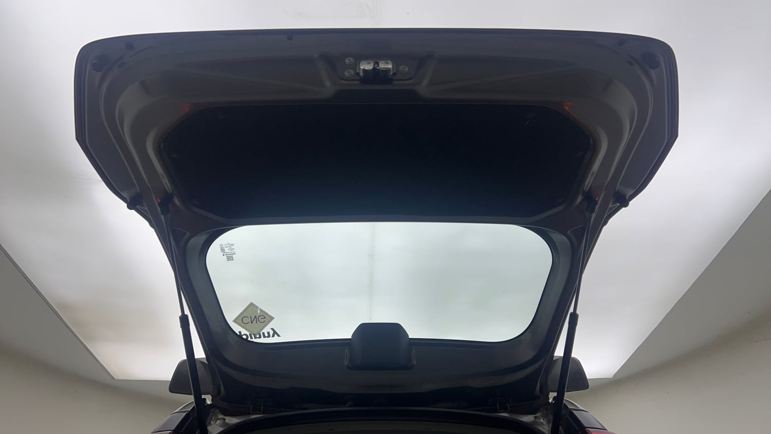 Used 2023 Maruti Suzuki Wagon R LXI 1.0 CNG Cng Manual interior DICKY DOOR OPEN VIEW