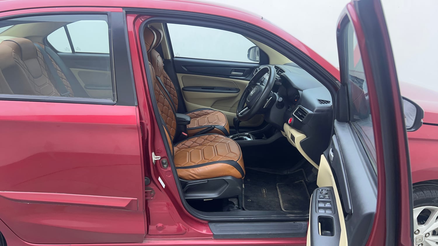 Used 2019 Honda Amaze 1.2 VX CVT Petrol Petrol Automatic interior RIGHT SIDE FRONT DOOR CABIN VIEW