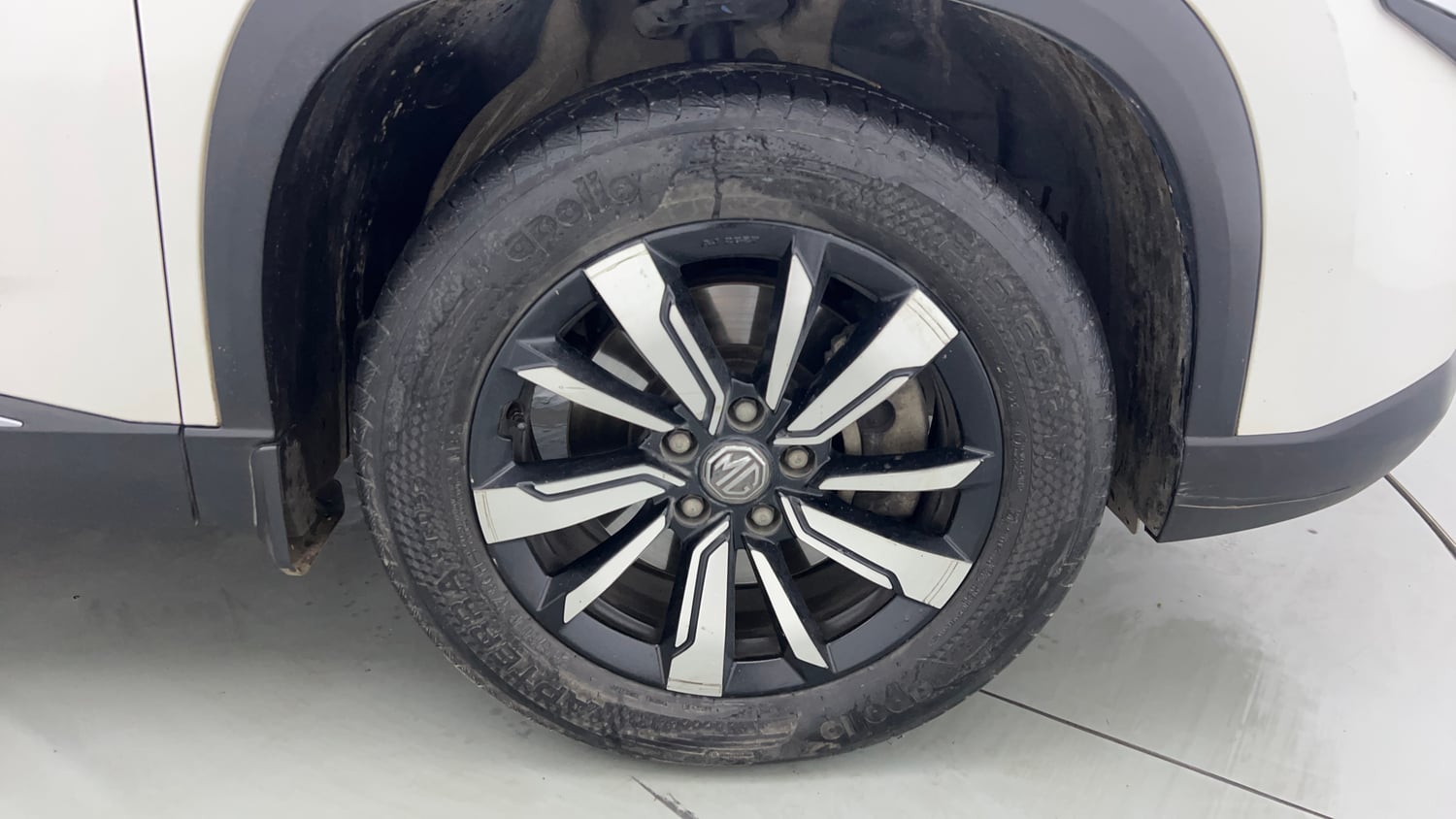Used 2019 MG Motors Hector Sharp Hybrid 1.5 Petrol Hybrid Manual tyres RIGHT FRONT TYRE RIM VIEW