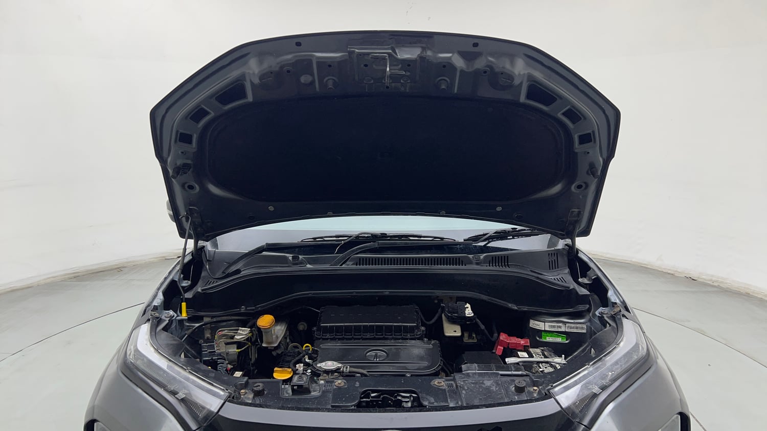 Used 2022 Tata Punch Adventure Rhythm Pack MT Petrol Manual engine ENGINE & BONNET OPEN FRONT VIEW