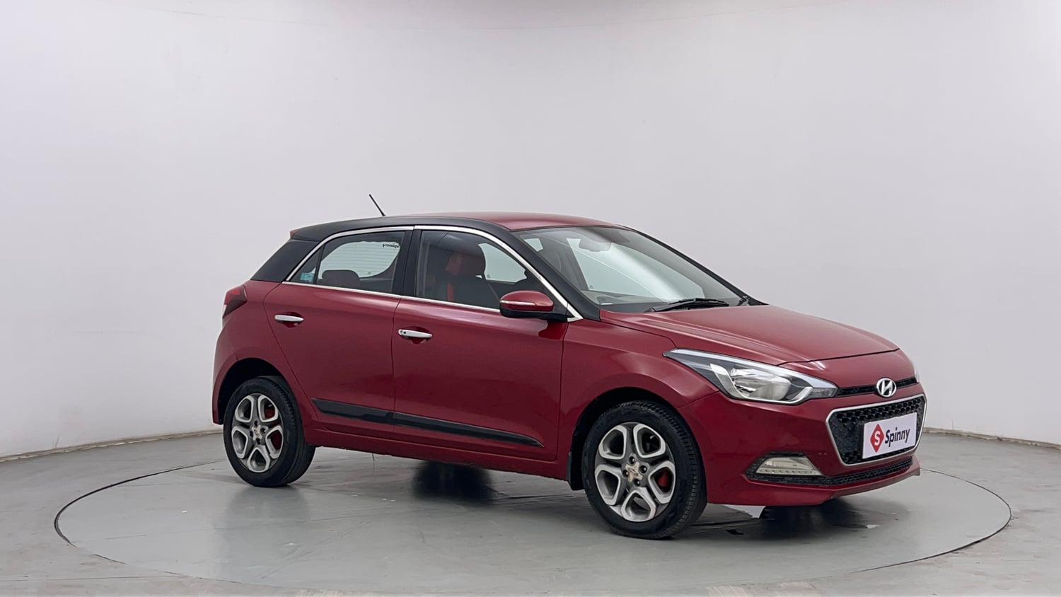 Used 2015 Hyundai Elite i20 Asta 1.4 CRDI Diesel Manual exterior RIGHT FRONT CORNER VIEW