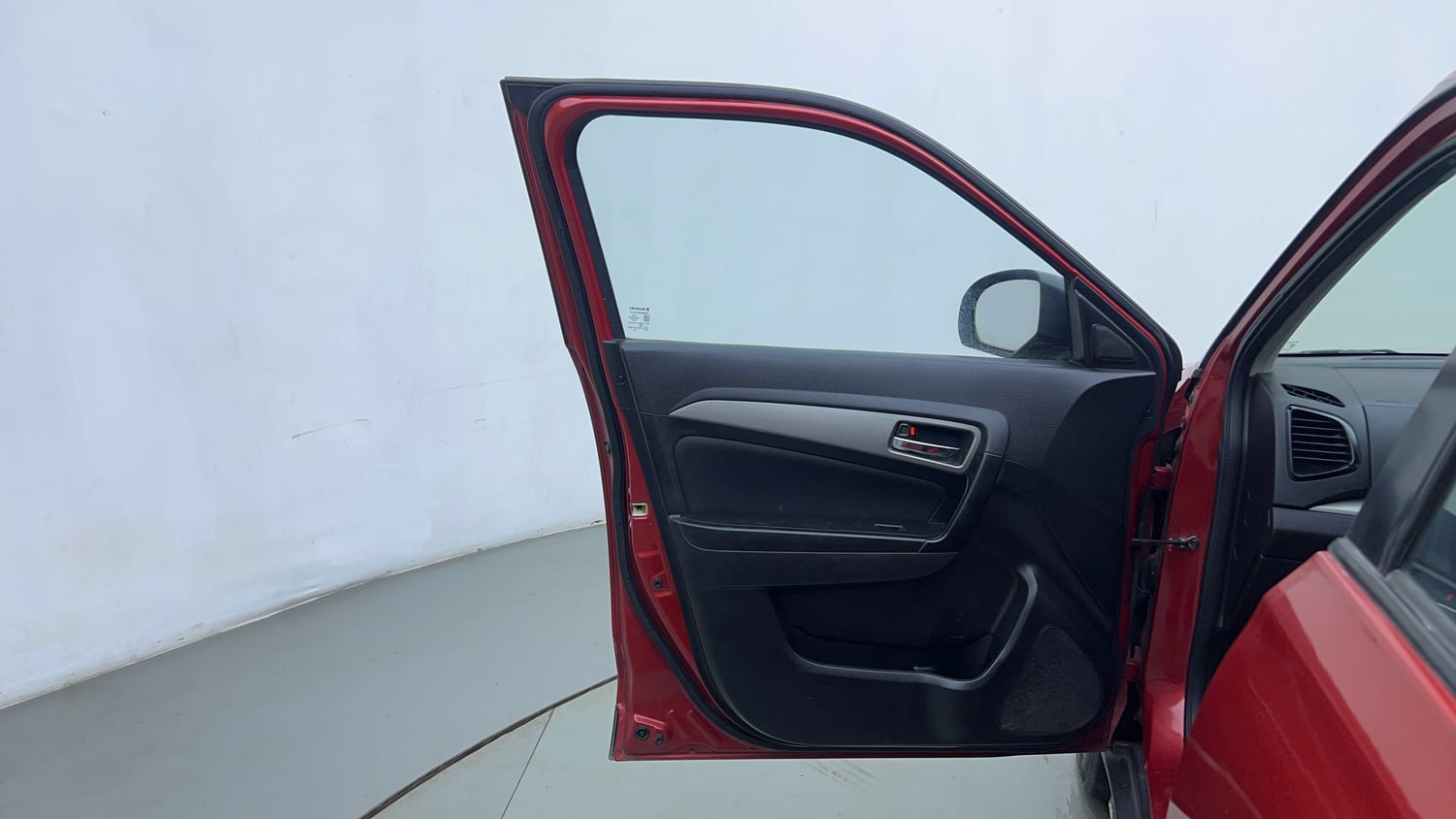 Used 2018 maruti-suzuki Vitara Brezza ZDi AGS Diesel Automatic interior LEFT FRONT DOOR OPEN VIEW