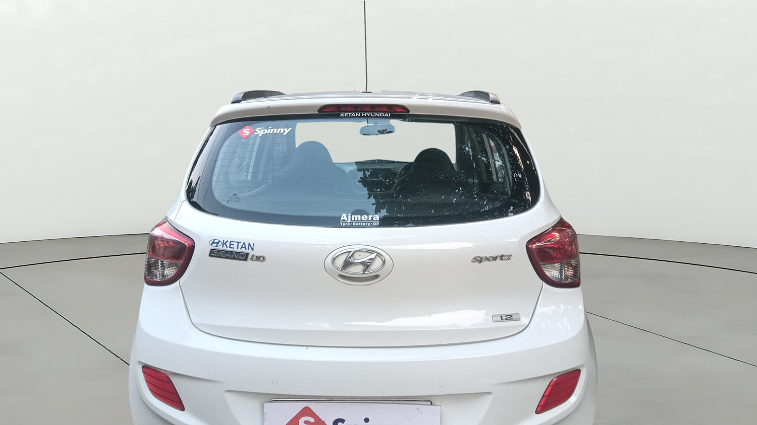 Used 2016 Hyundai Grand i10 Sportz 1.2 Kappa VTVT Petrol Manual exterior BACK WINDSHIELD VIEW