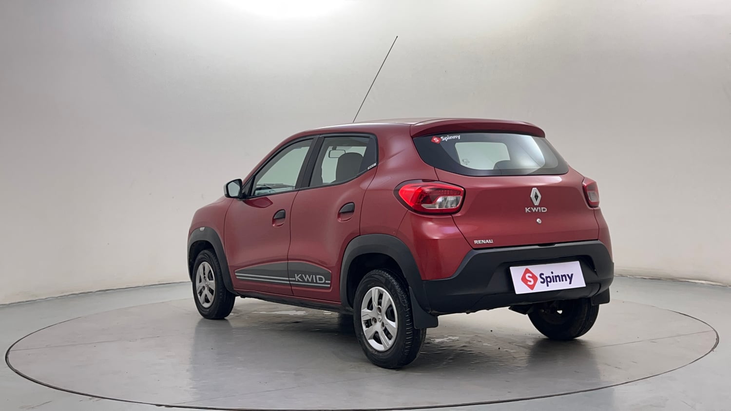 Used 2018 Renault Kwid 1.0 RXT Petrol Manual exterior LEFT REAR CORNER VIEW