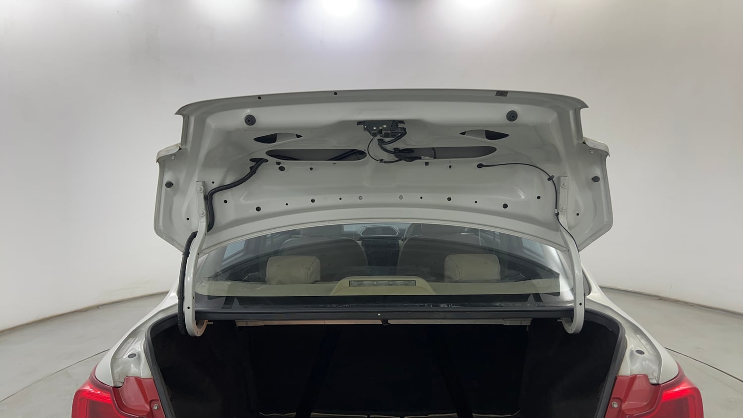 Used 2019 Maruti Suzuki Dzire VXi Petrol Manual interior DICKY DOOR OPEN VIEW