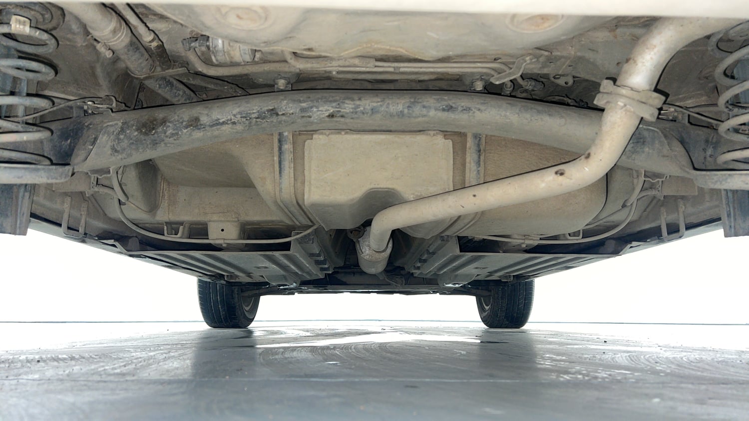 Used 2021 maruti-suzuki Vitara Brezza ZXi Plus Petrol Manual extra REAR UNDERBODY VIEW (TAKEN FROM REAR)