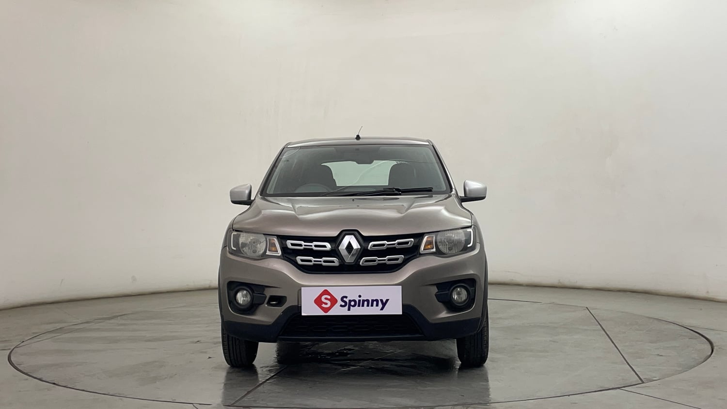 Used 2017 Renault Kwid RXT (O) 1.0 SCE Edition Petrol Manual exterior FRONT VIEW