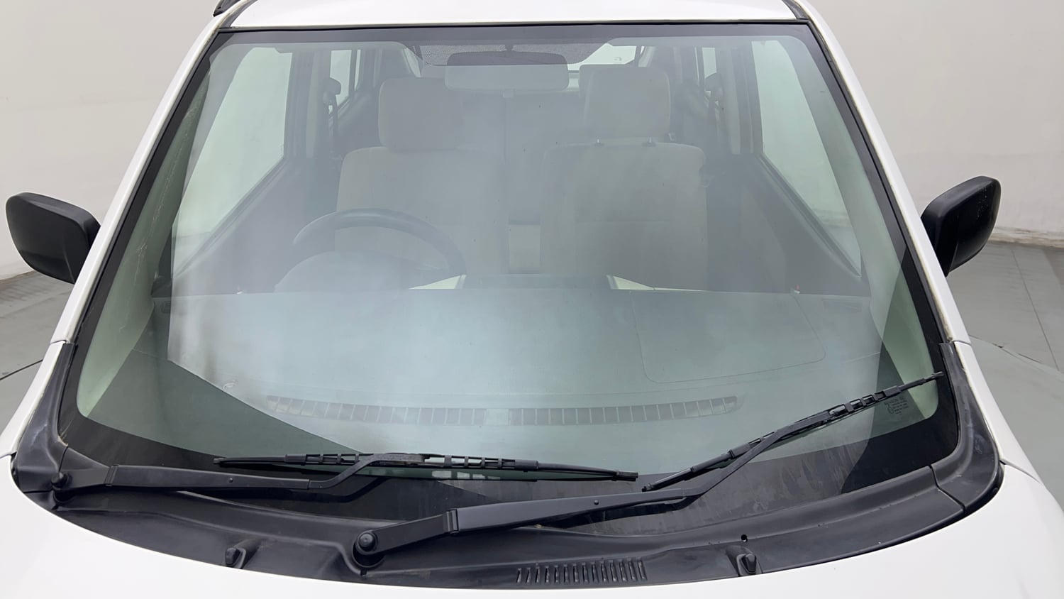Used 2018 Maruti Suzuki Wagon R LXI CNG Cng Manual exterior FRONT WINDSHIELD VIEW