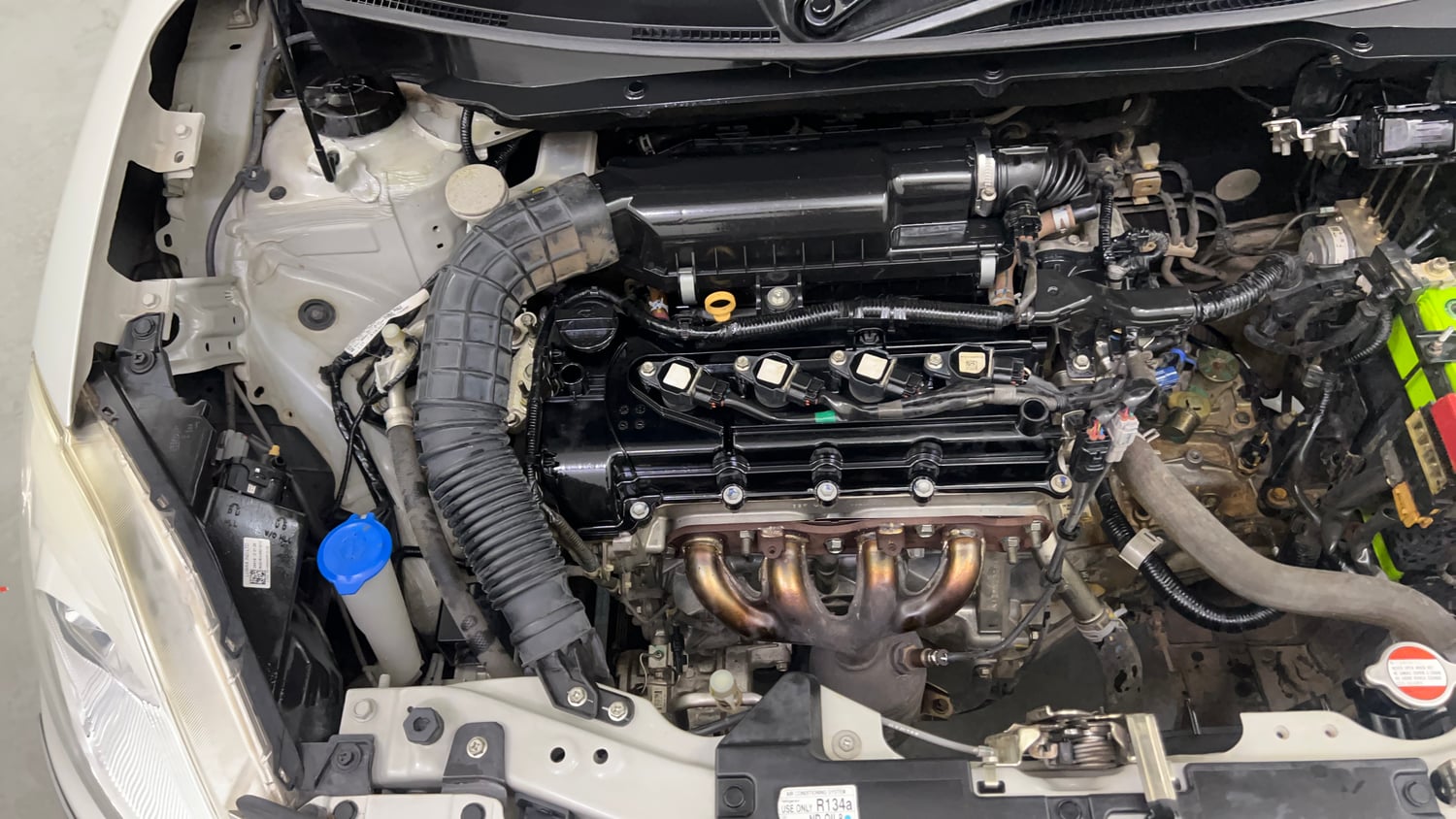 Used 2019 Maruti Suzuki Dzire VXi Petrol Manual engine ENGINE RIGHT SIDE VIEW