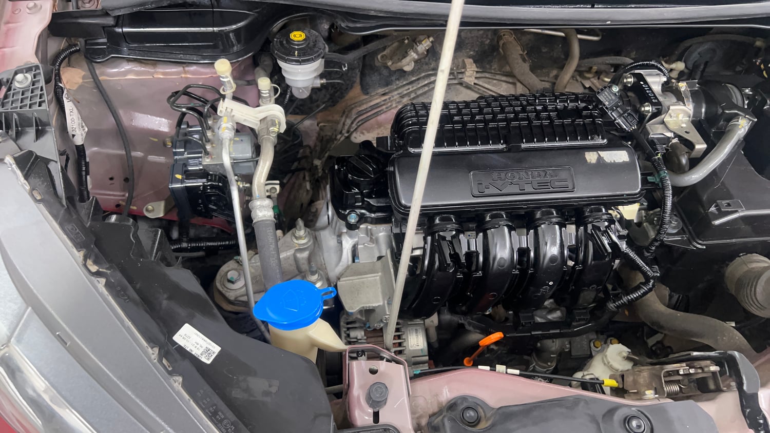 Used 2021 Honda WR-V VX MT Petrol Petrol Manual engine ENGINE RIGHT SIDE VIEW