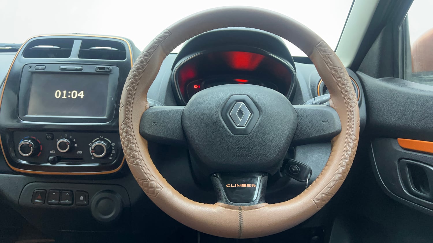 Used 2017 Renault Kwid CLIMBER 1.0 Petrol Manual interior STEERING VIEW