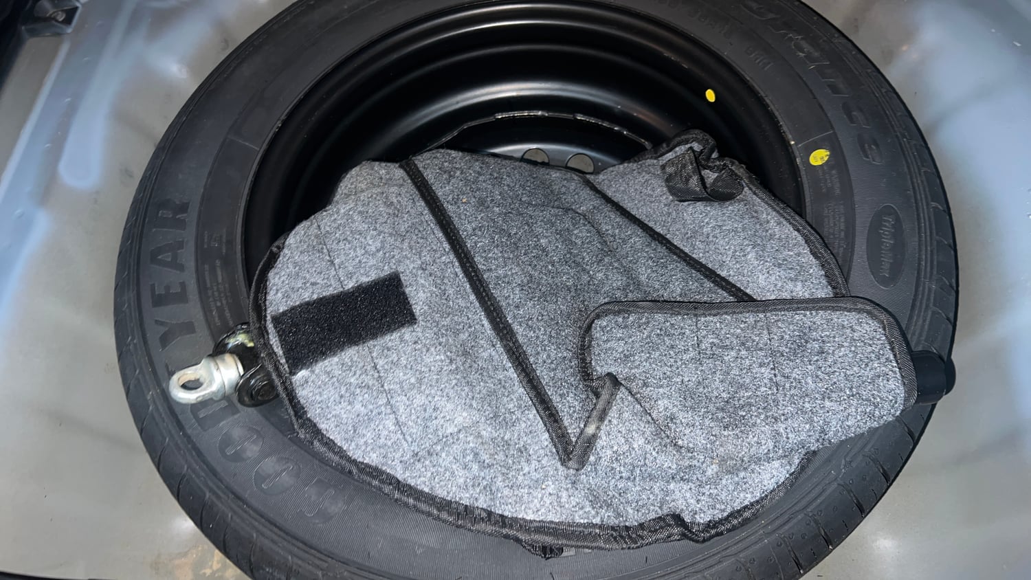 Used 2022 Kia Sonet HTX Plus 1.5 Diesel Manual tyres SPARE TYRE VIEW
