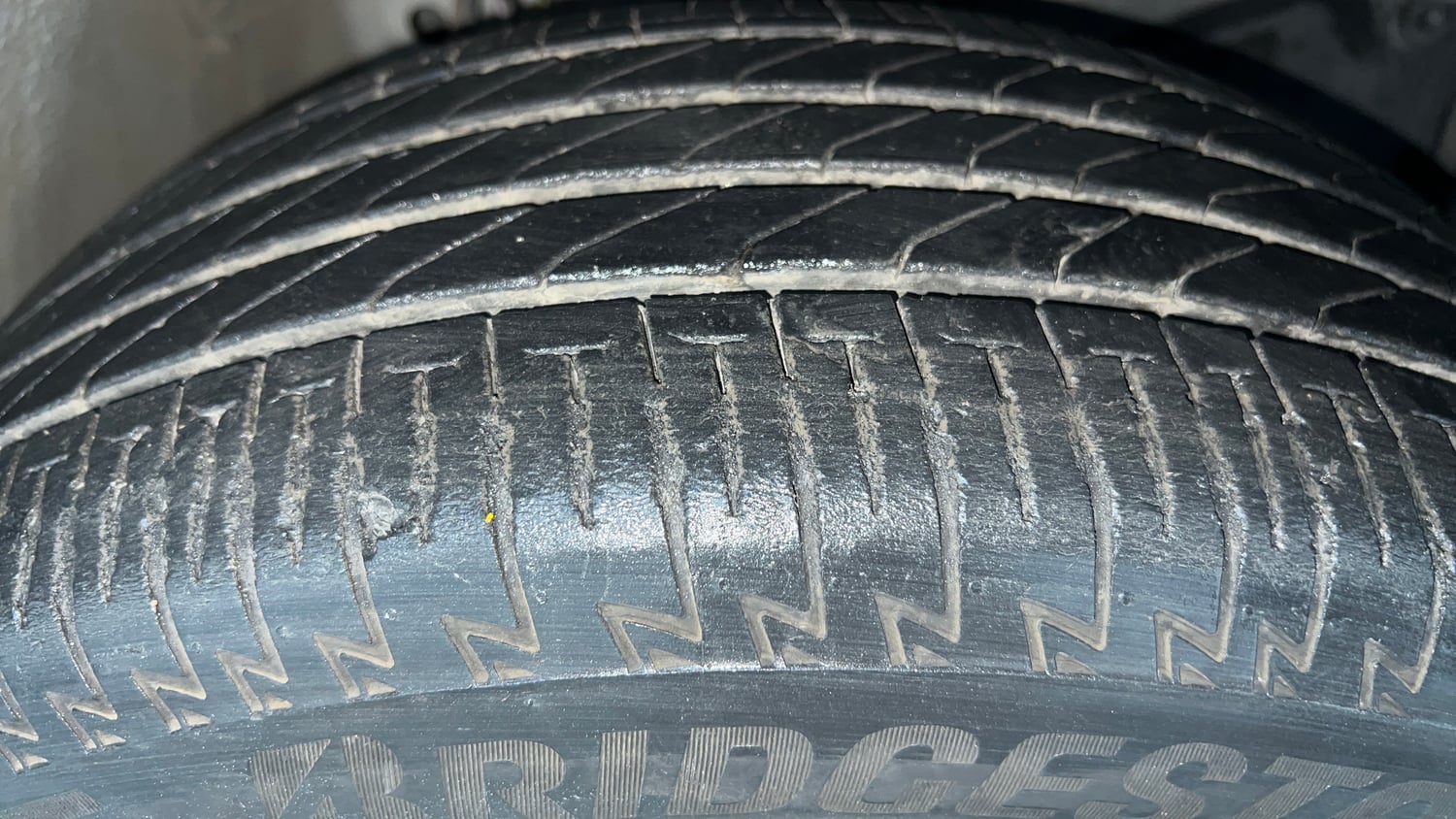 Used 2023 Honda Elevate ZX CVT Petrol Automatic tyres RIGHT FRONT TYRE TREAD VIEW