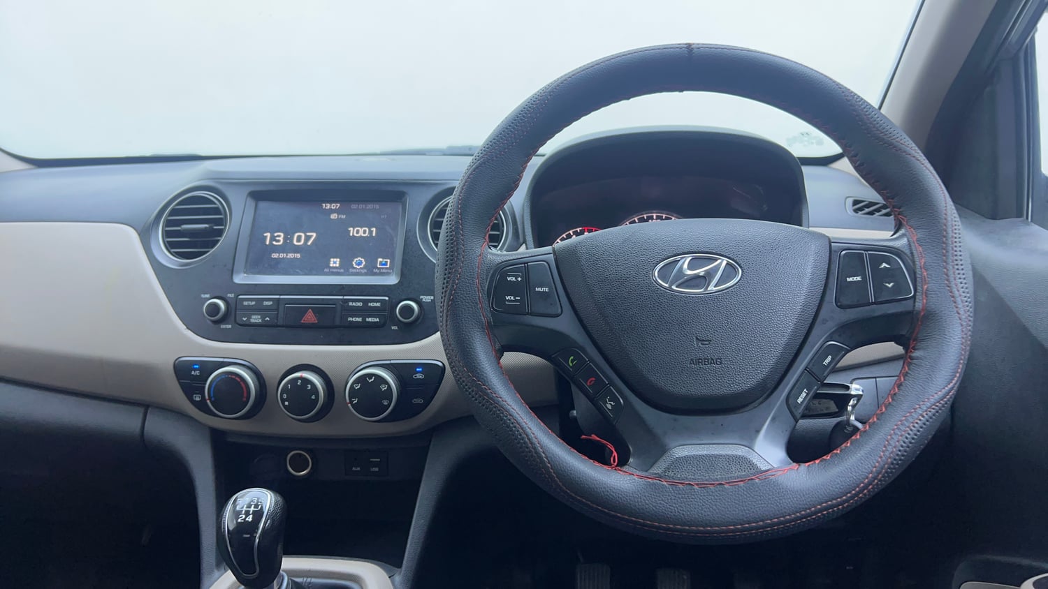 Used 2017 Hyundai Grand i10 Sportz (O) U2 1.2 CRDi Diesel Manual interior STEERING VIEW