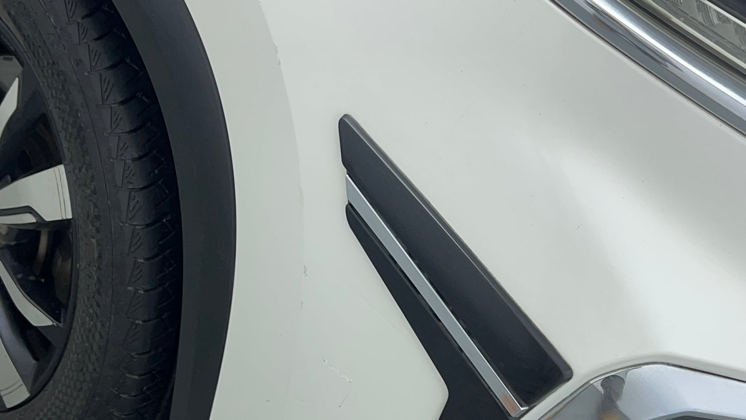 Used 2019 MG Motors Hector Sharp Hybrid 1.5 Petrol Hybrid Manual dents MINOR SCRATCH