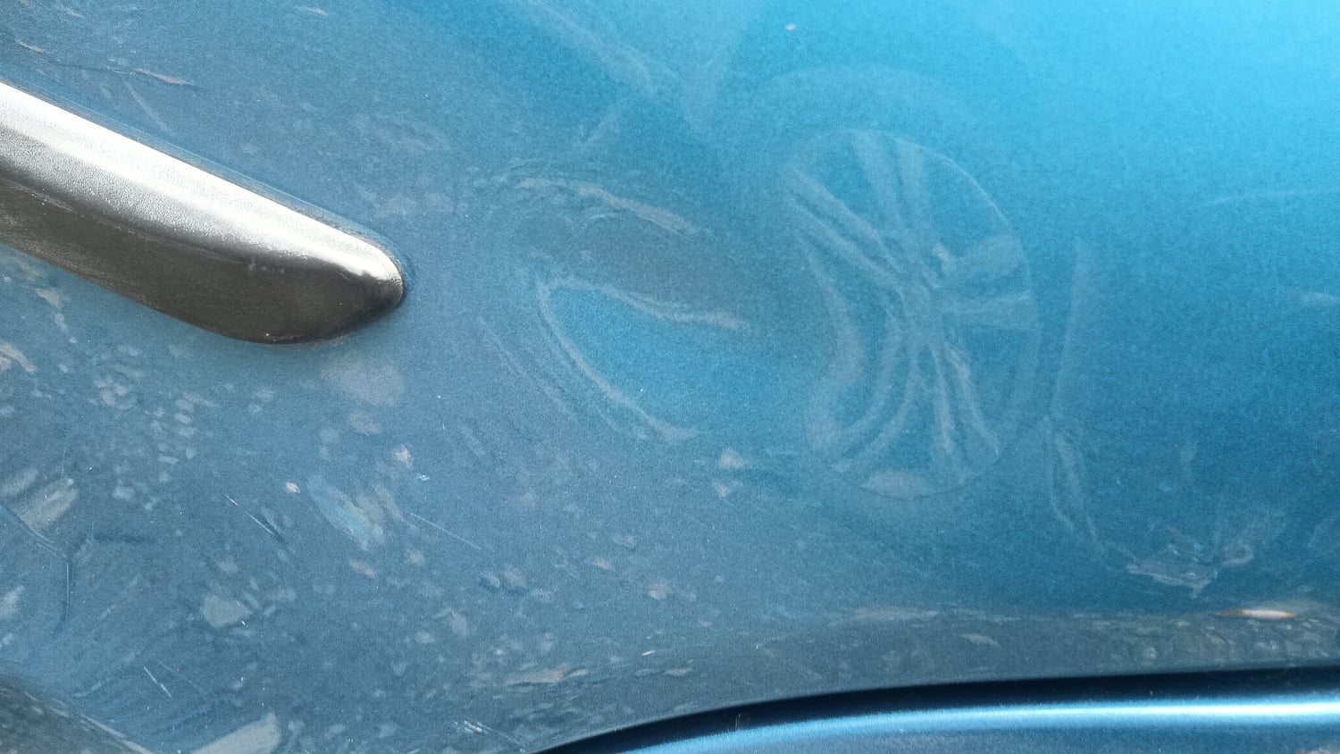 Used 2015 Maruti Suzuki Celerio ZXi Petrol Manual dents MINOR DENT