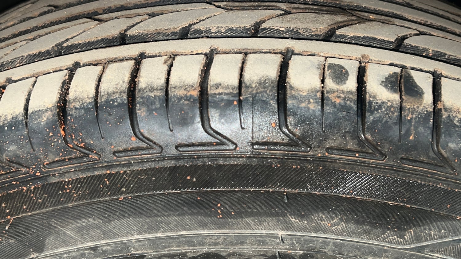 Used 2018 Hyundai Verna EX 1.4 VTVT Petrol Manual tyres RIGHT FRONT TYRE TREAD VIEW