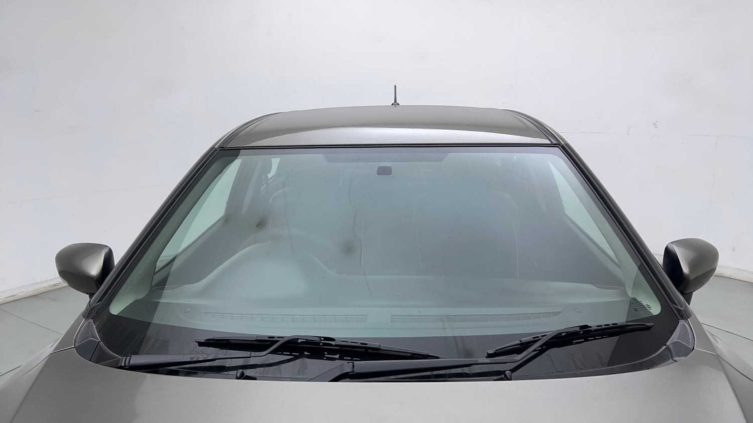Used 2020 Maruti Suzuki Baleno Zeta Petrol Manual exterior FRONT WINDSHIELD VIEW
