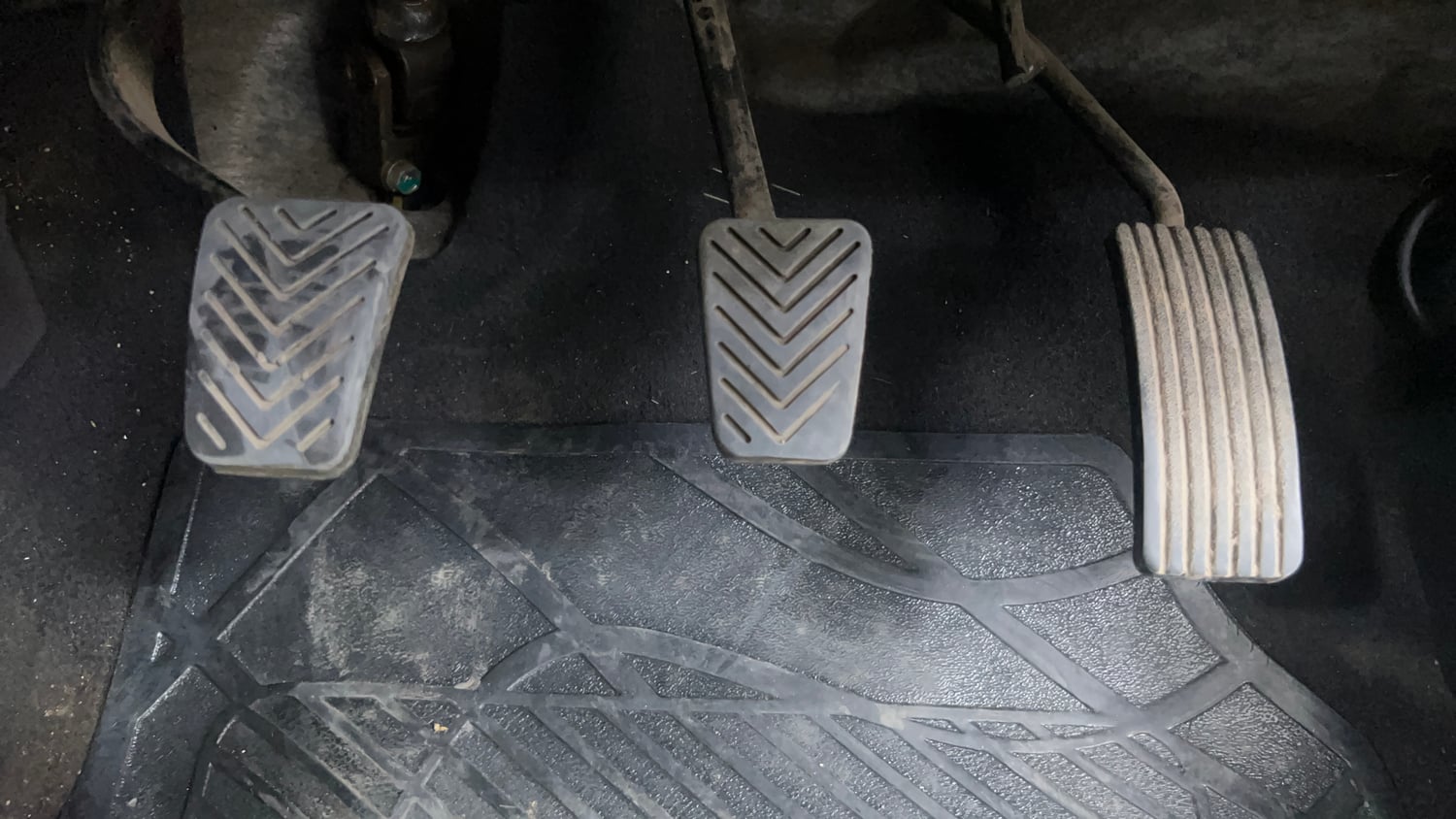 Used 2016 Hyundai Eon Magna + Petrol Manual interior PEDALS VIEW