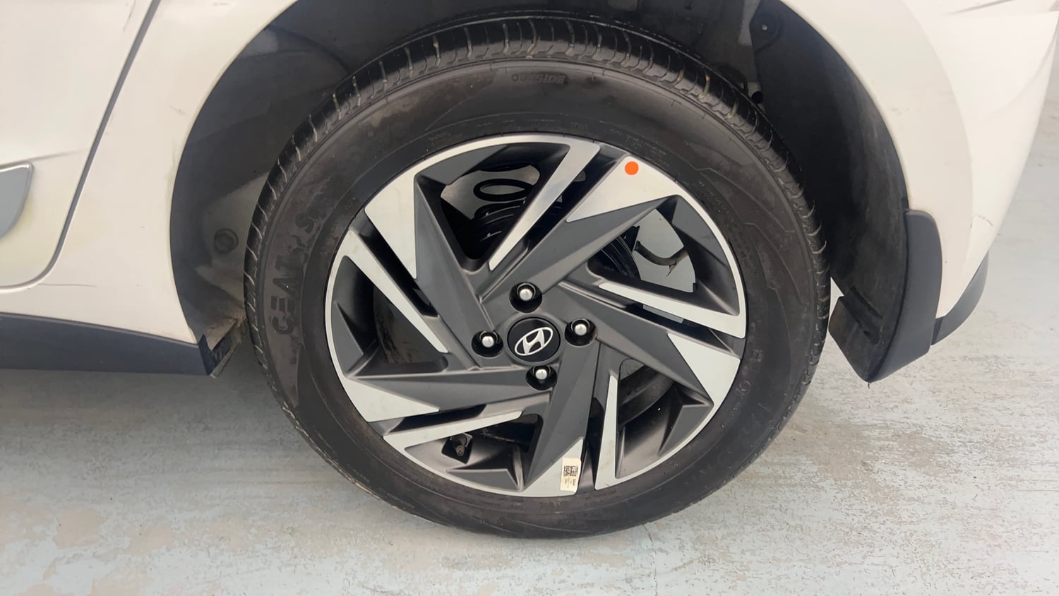 Used 2022 Hyundai i20 Asta 1.2 MT Petrol Manual tyres LEFT REAR TYRE RIM VIEW