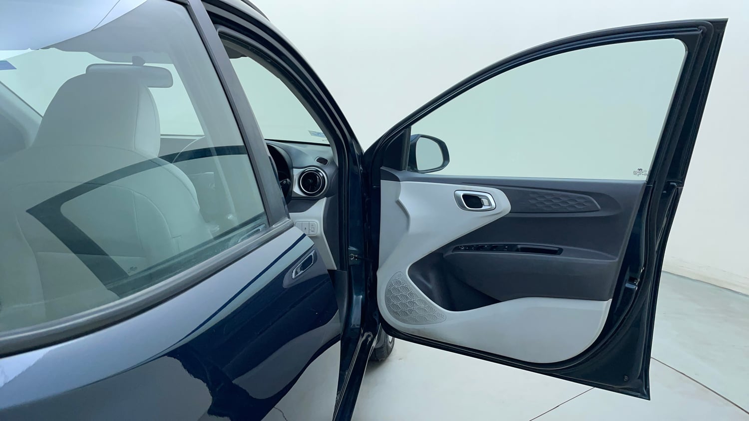 Used 2023 Hyundai Grand i10 Nios Sportz 1.2 Kappa VTVT Petrol Manual interior RIGHT FRONT DOOR OPEN VIEW