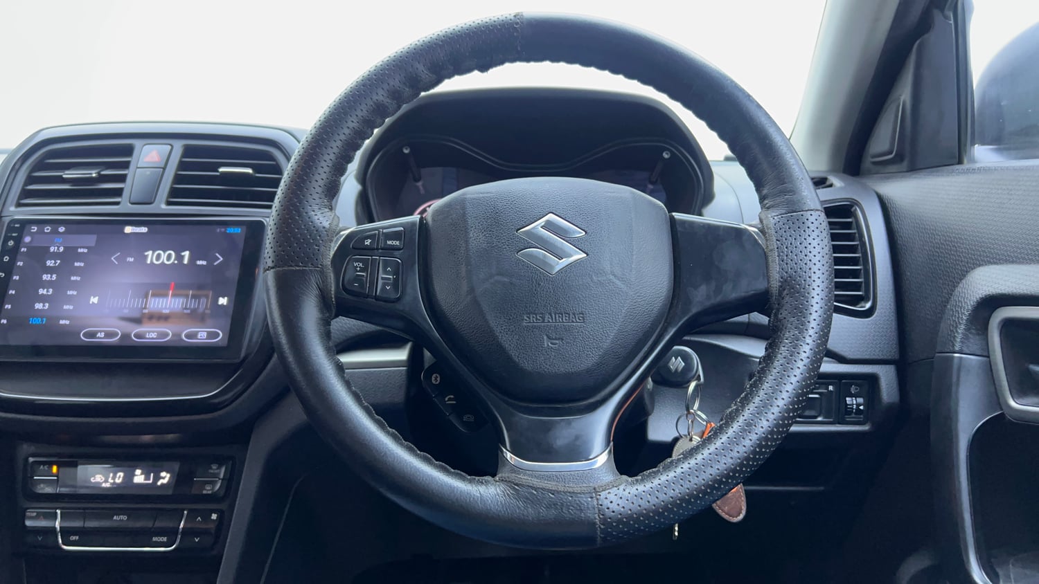 Used 2018 maruti-suzuki Vitara Brezza ZDi AGS Diesel Automatic interior STEERING VIEW