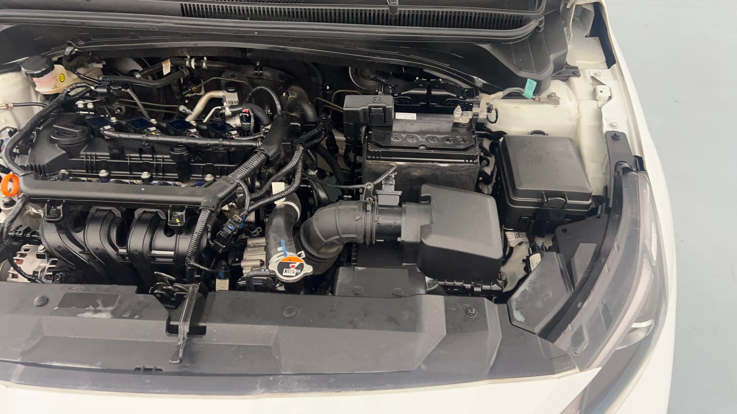 Used 2022 Hyundai i20 Asta 1.2 MT Petrol Manual engine ENGINE LEFT SIDE VIEW