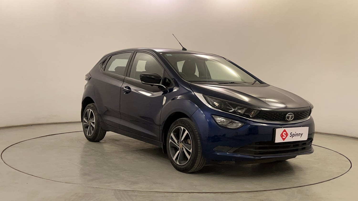 Used 2023 Tata Altroz XZA Petrol Petrol Automatic exterior RIGHT FRONT CORNER VIEW