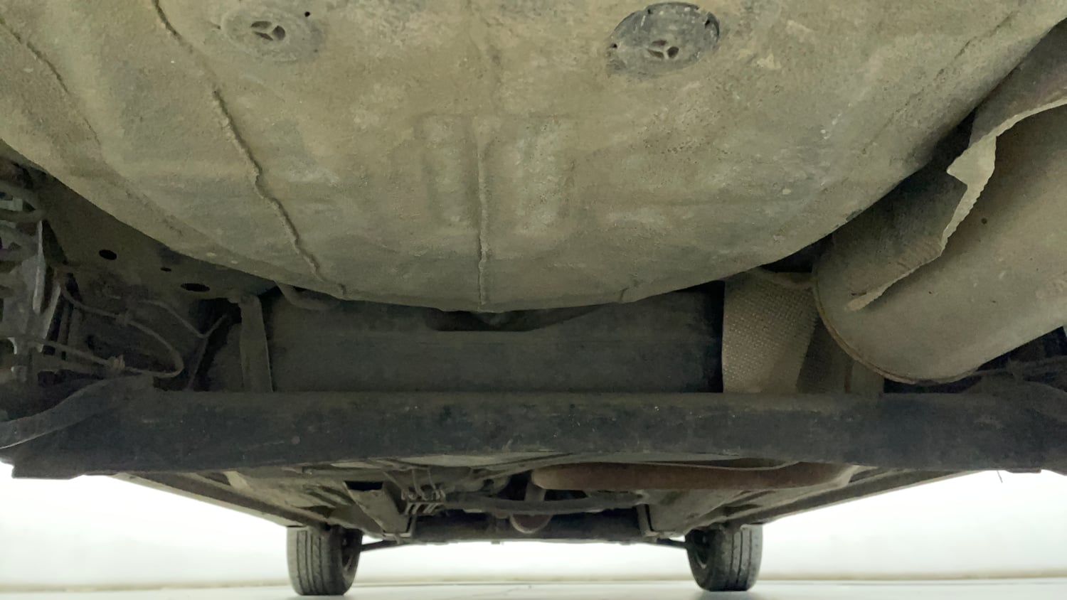 Used 2016 Ford Figo Trend 1.2 Ti-VCT Petrol Manual extra REAR UNDERBODY VIEW (TAKEN FROM REAR)