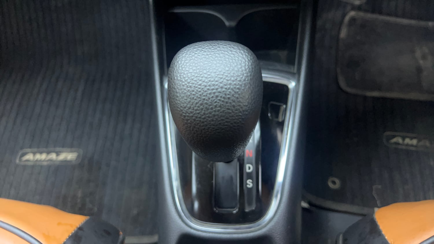 Used 2019 Honda Amaze 1.2 VX CVT Petrol Petrol Automatic interior GEAR  KNOB VIEW