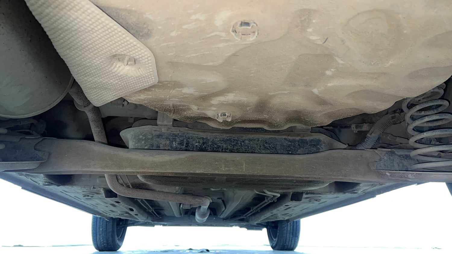 Used 2023 Nissan Magnite XE Petrol Manual extra REAR UNDERBODY VIEW (TAKEN FROM REAR)