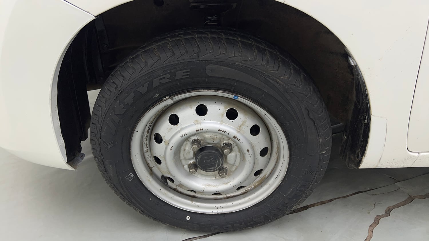 Used 2018 Maruti Suzuki Wagon R LXI CNG Cng Manual tyres LEFT FRONT TYRE RIM VIEW