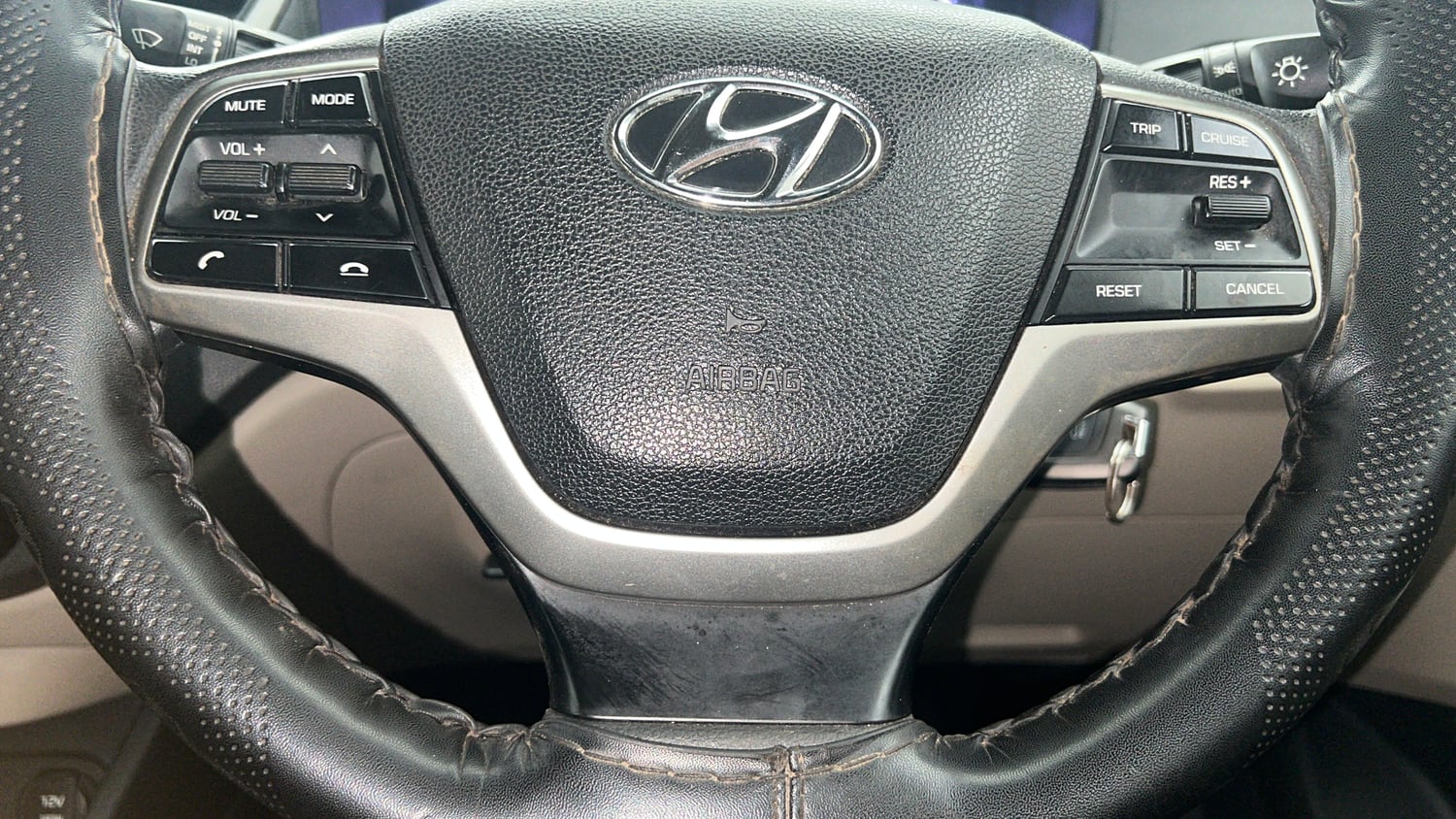 Used 2018 Hyundai Verna EX 1.4 VTVT Petrol Manual top_features Airbags