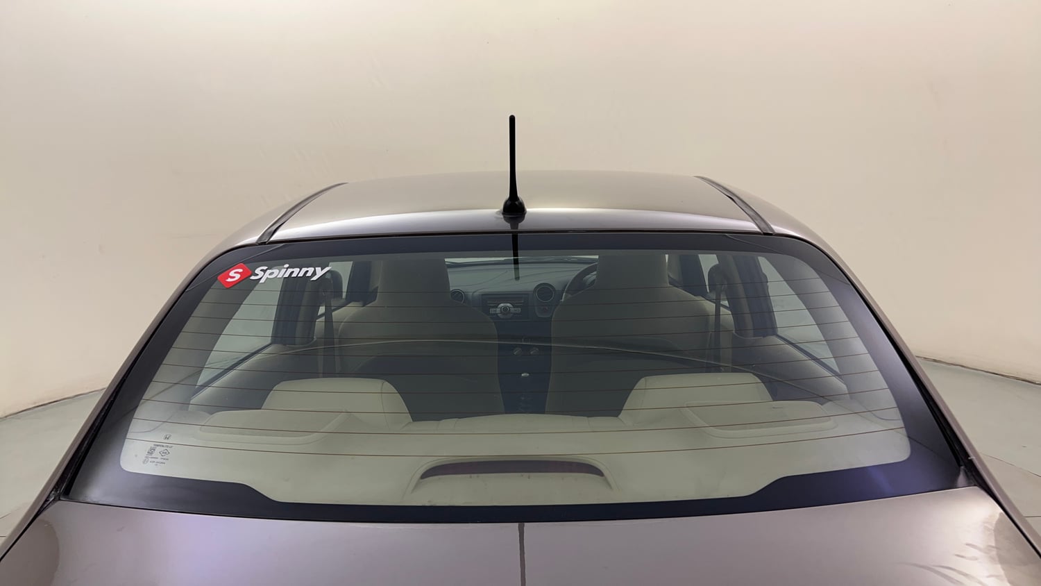 Used 2015 Honda Amaze 1.2 SX i-VTEC Petrol Manual exterior BACK WINDSHIELD VIEW