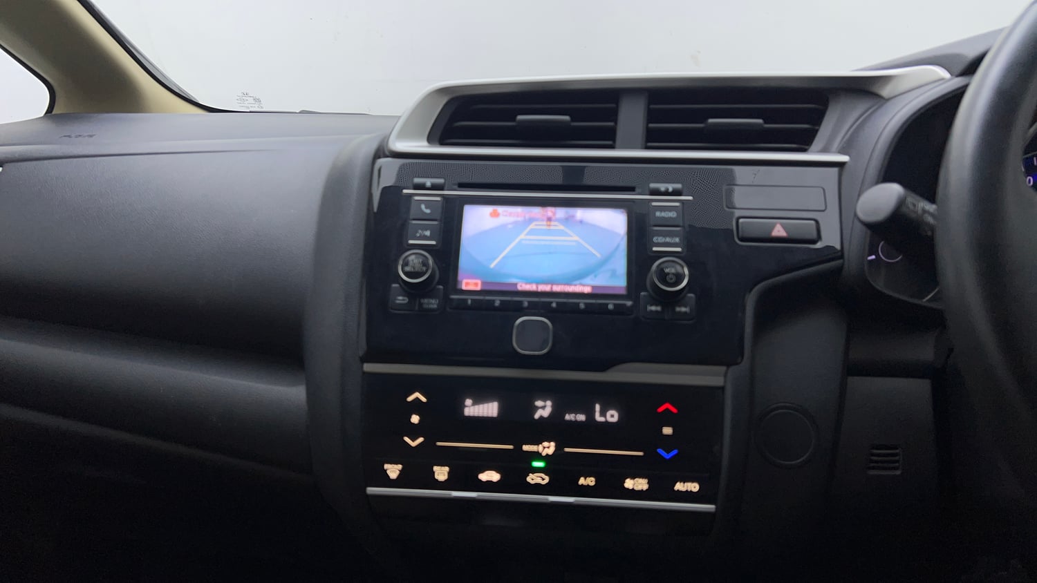 Used 2018 Honda Jazz V Petrol Petrol Manual top_features Rear camera