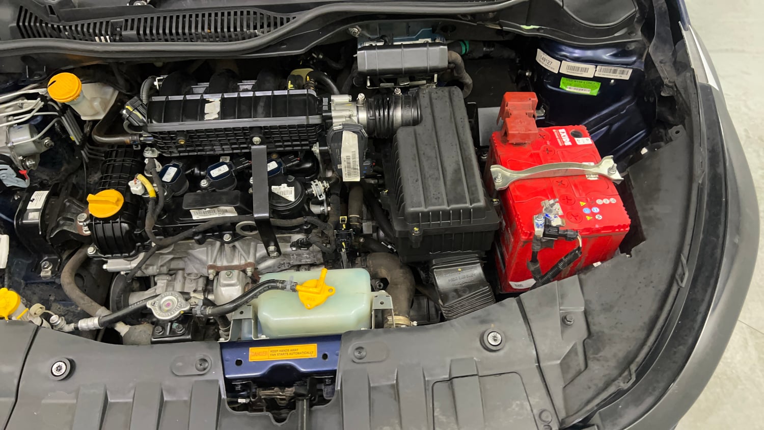 Used 2023 Tata Altroz XZA Petrol Petrol Automatic engine ENGINE LEFT SIDE VIEW