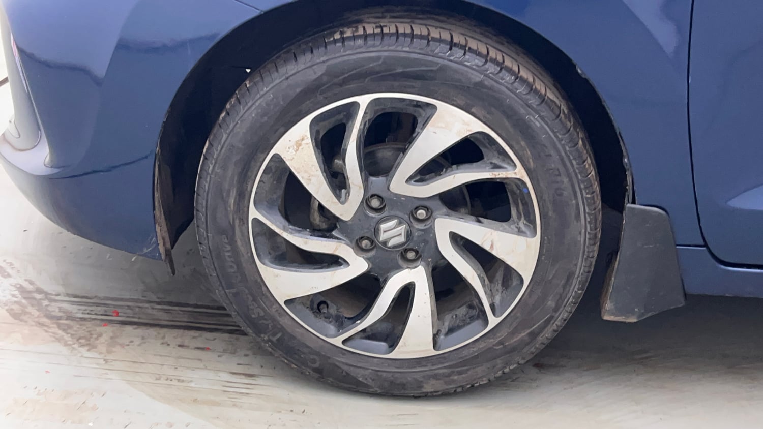 Used 2020 Maruti Suzuki Baleno Zeta Automatic Petrol Automatic tyres LEFT FRONT TYRE RIM VIEW
